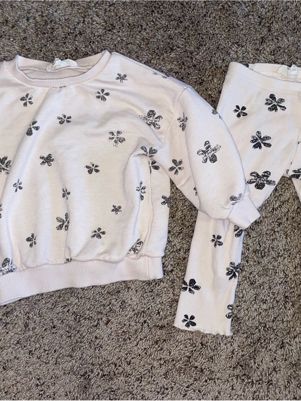 Jessica Simpson 18 month pants/sweater set | 2 pieces total